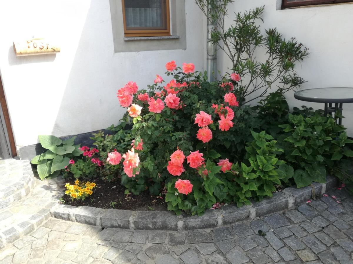 UllrichsBiohof Weissensteinerアパートメント エクステリア 写真